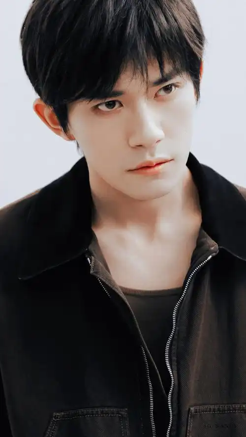 四字 易烊千玺 yyqx 四字弟弟