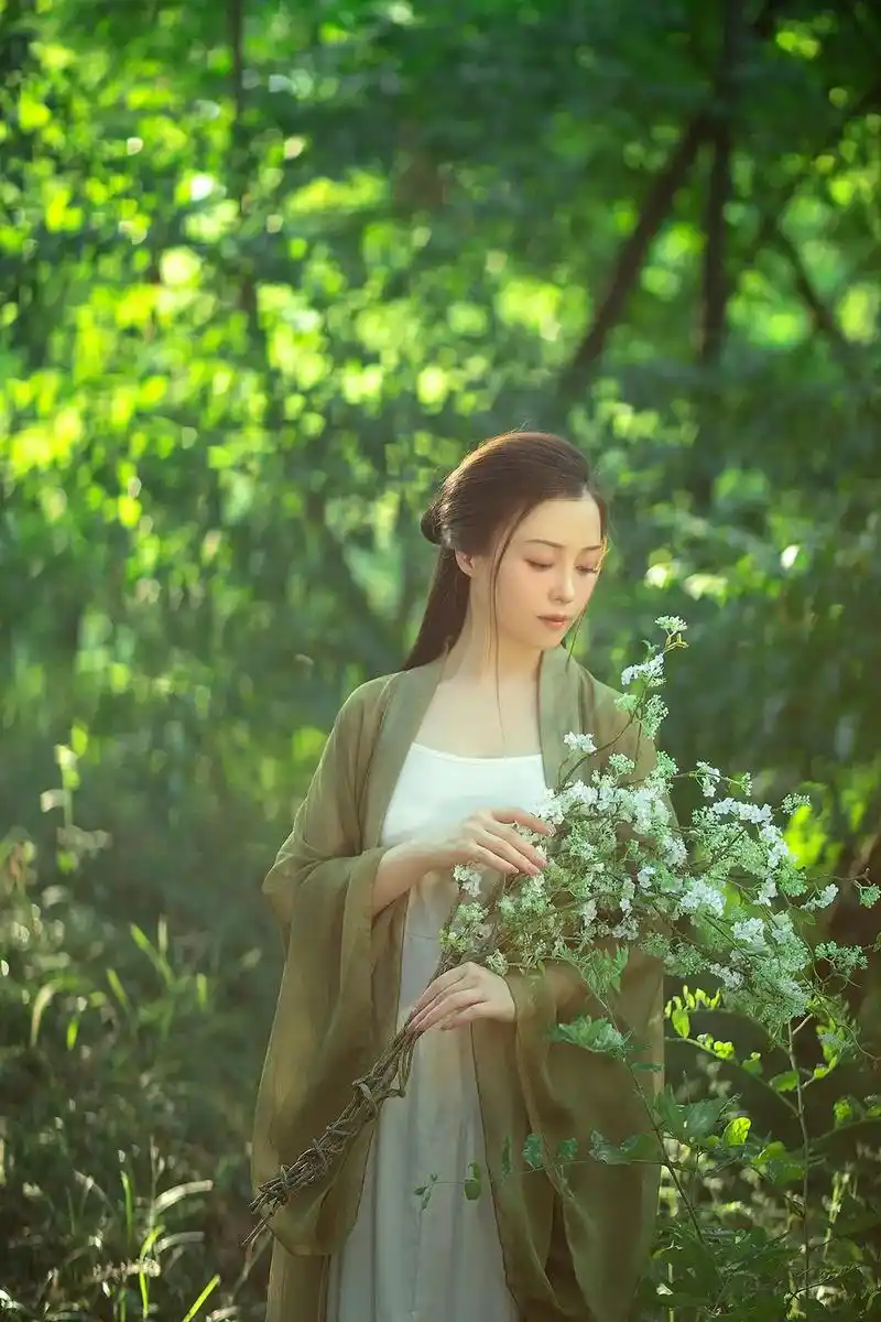 古风 #森系少女 - 抖音