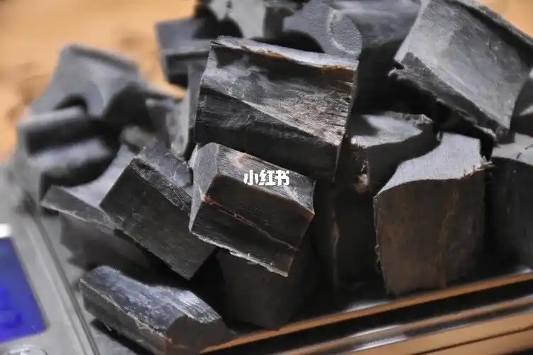 紫檀仿犀角纯黑碎料