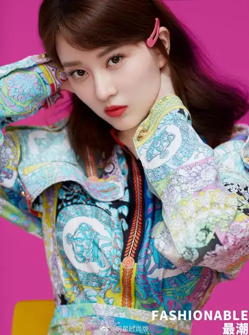 乔欣 时尚大片 青春活力无限量 么么哒