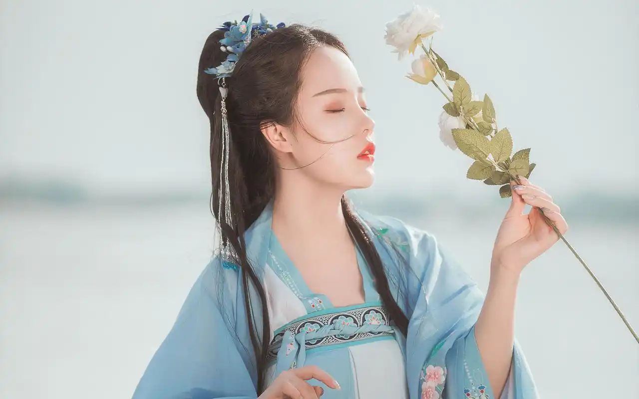 唯美古装美女仙气写真高清桌面壁纸