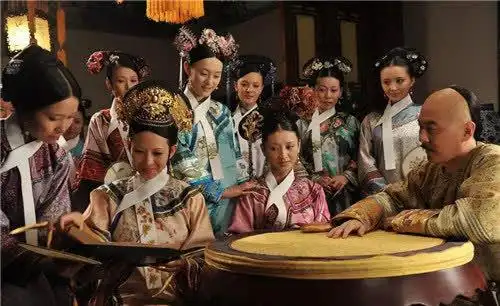 清朝灭亡后紫禁城里的后宫佳丽都去哪了