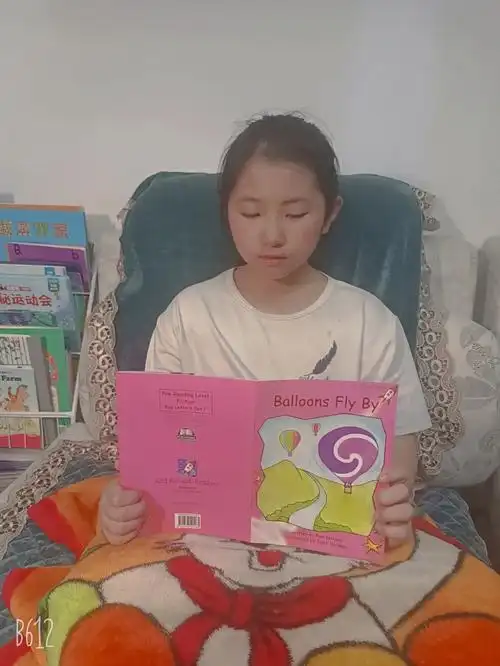 红火箭让娃学会了balloonsflyby的单词