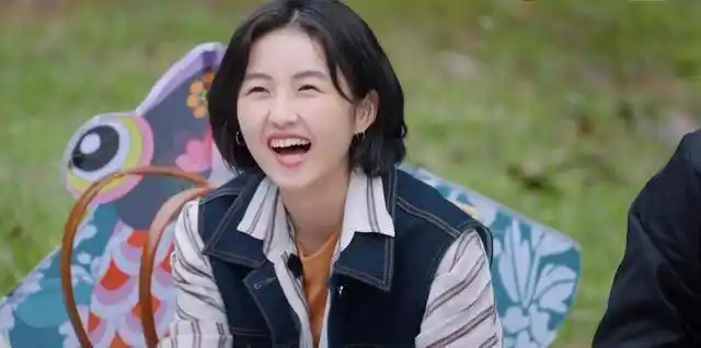 为了不吵醒他们,张子枫这个举动太暖心_节目_张艺兴_生活