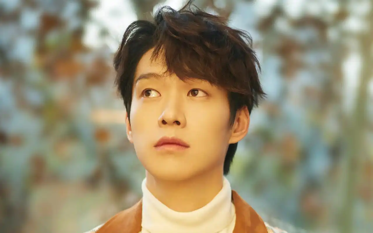 魏大勋时尚帅气写真图片壁纸