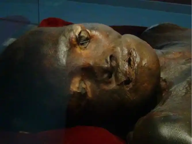 西行漫记之新疆篇(北疆 干尸全览:乌鲁木齐,吐鲁番