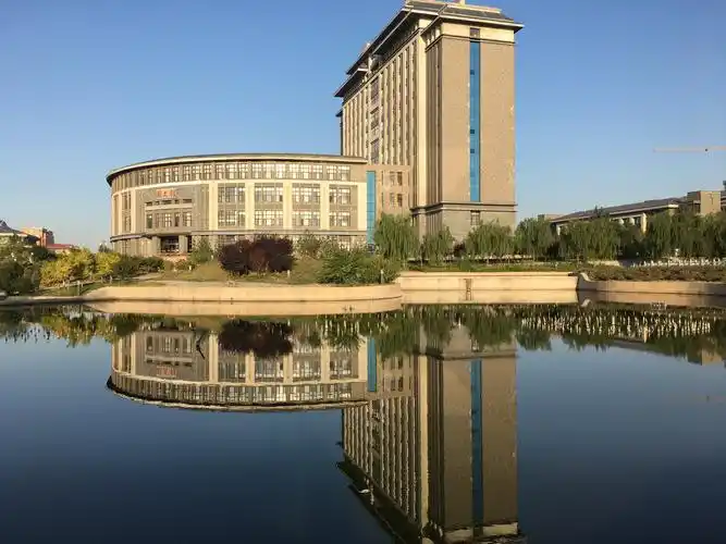 最好的时光遇见最美的你———山西中医药大学