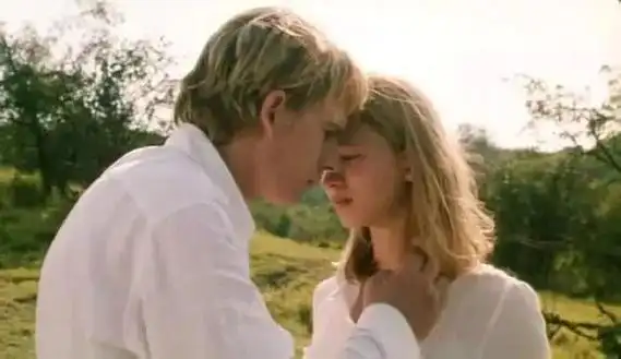 法国尺度伦理片《宝拉x》:探寻自由与命运的辩证关系|巴黎|电影|宝拉x