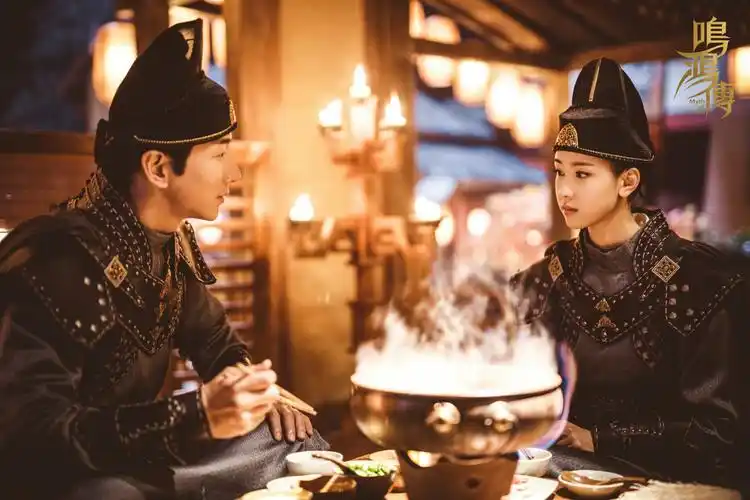 陈都灵《鸣鸿传》热度持续攀升 一人两角展露双面魅力