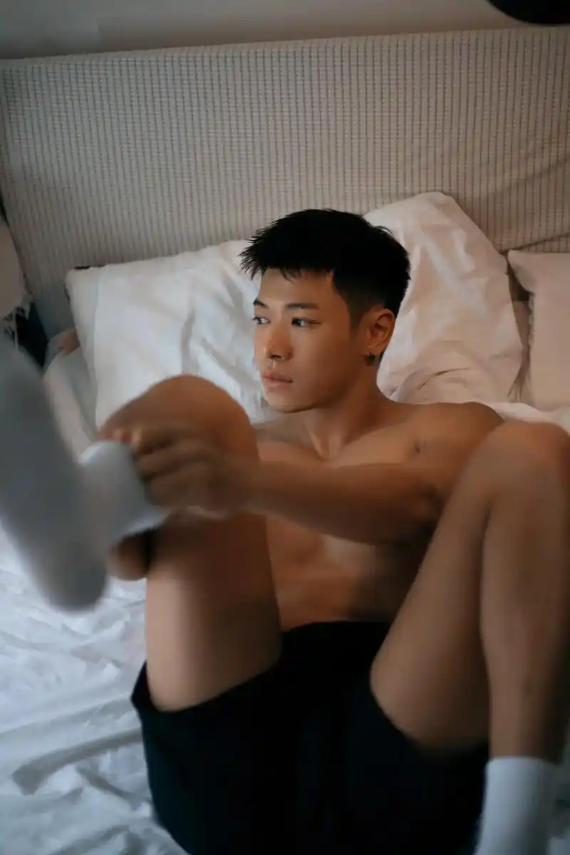 我准备好了,你准备好了吗#男生写真 #摄影 #腹肌 #深圳 - 抖音