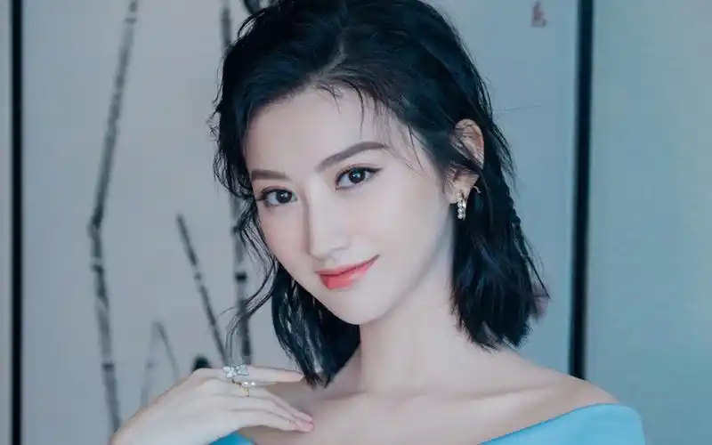 景甜蓝裙性感图片桌面壁纸