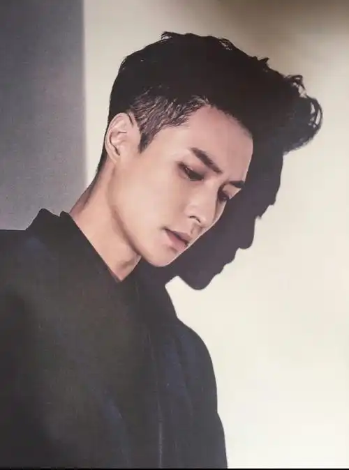 张艺兴[超话]##张艺兴时光记事簿##张艺兴每时每刻##原创音乐制兹人