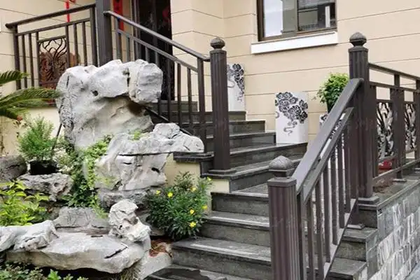 锌钢楼梯护栏  室外楼梯扶手的规范要求