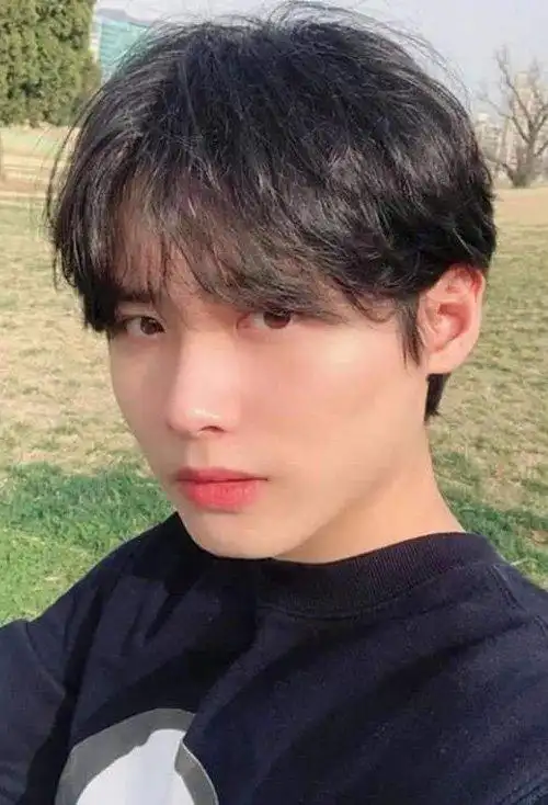 男生四六分头发如何梳好看 潮男必备的无刘海短发设计