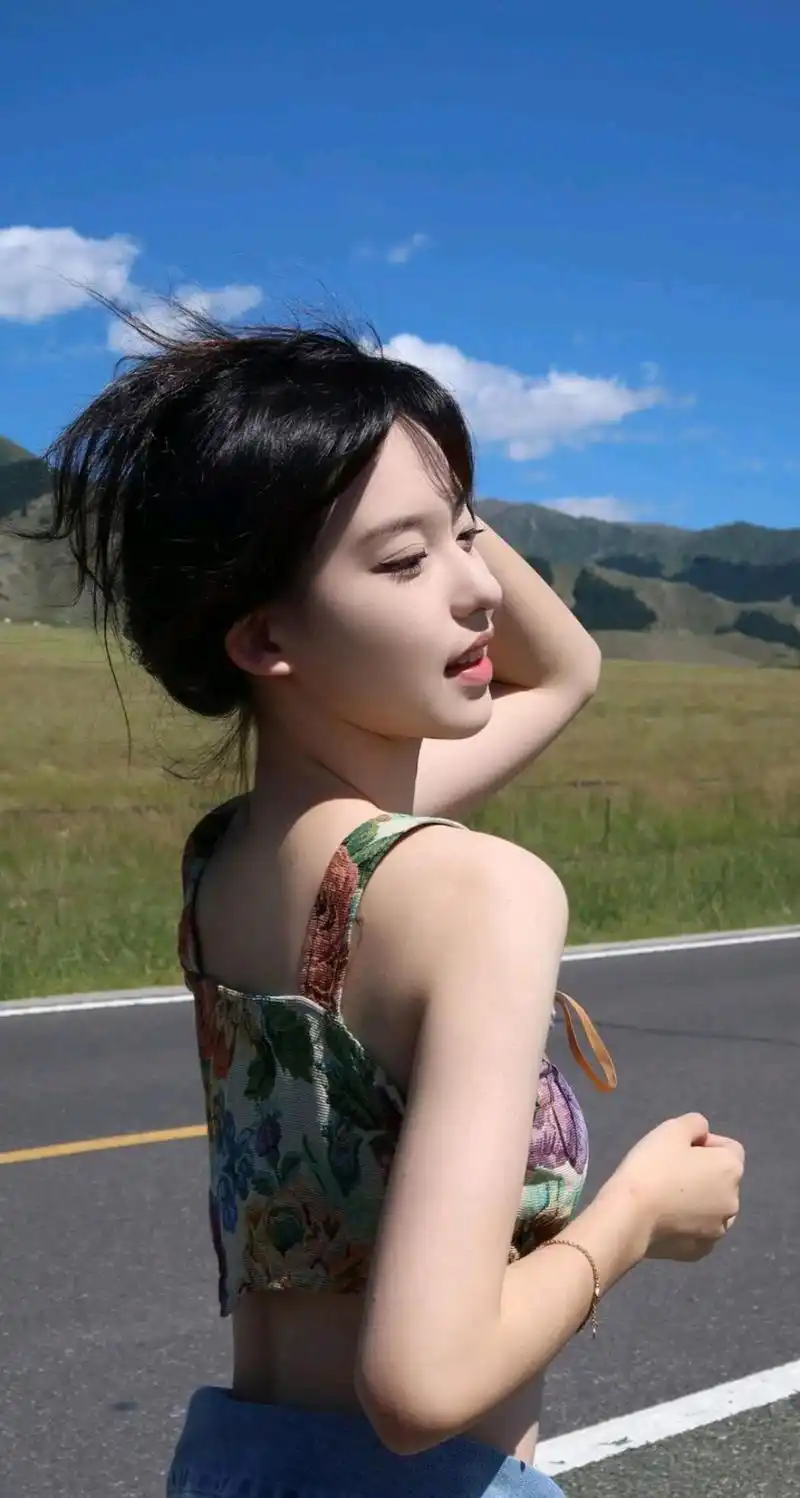 清纯唯美女孩图集,超好看的背景,壁纸图