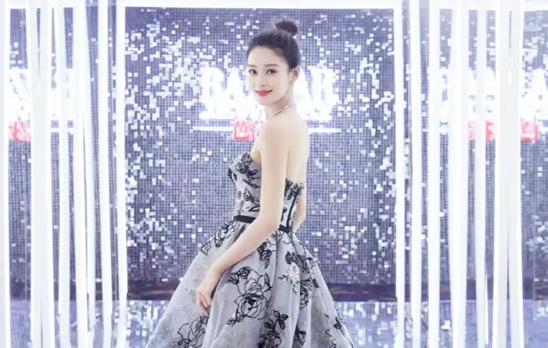 回顾王媛可对王雨一见钟情5年暗恋终成眷属结婚生子收获幸福