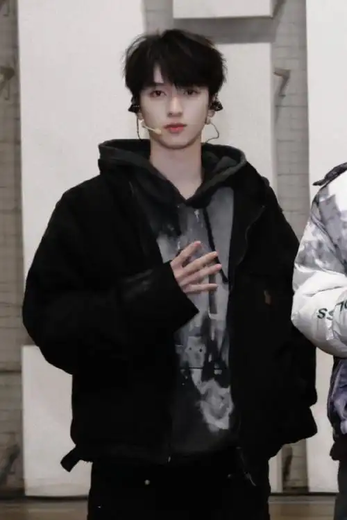 严浩翔叁重楼暨出道四周年演唱会##严浩翔新歌爱到1440音色