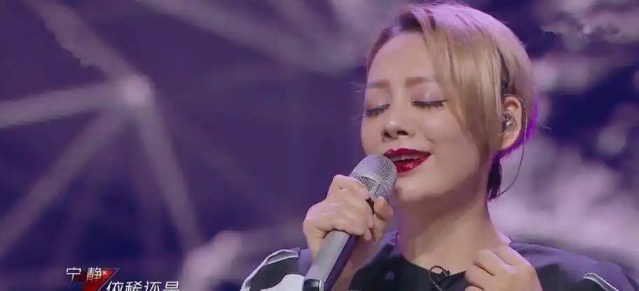 乘风破浪的姐姐又变得好看了毒舌点评solo见真章