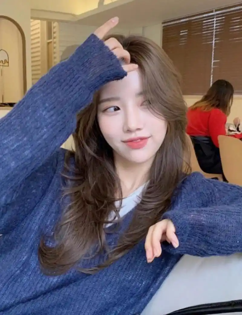 显气质显白减龄发型发色来啦 日常生活发色!