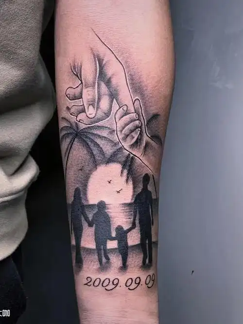 一家四口#家庭题材_纹身图案手稿图片_lee的纹身作品集