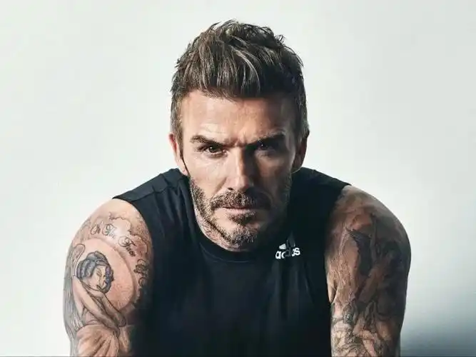 全新纪录片回顾贝克汉姆,怎样的经历塑造了他的传奇人生?-腾讯新闻