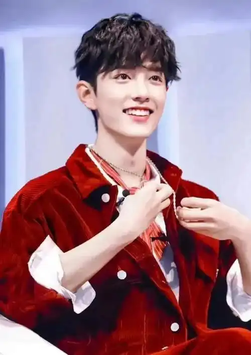 肖战笑颜分析贴登上热搜,这年头连肖战的笑容都要被细究了吗?