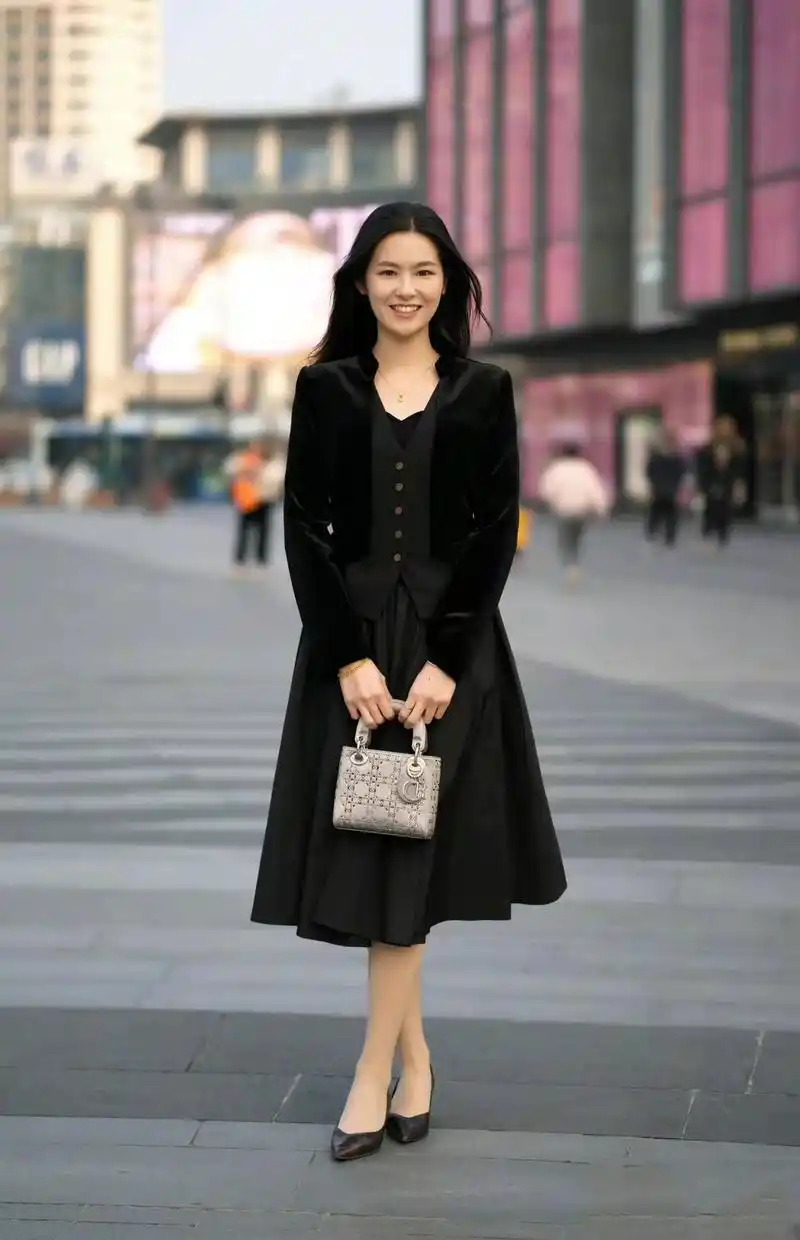 精致优雅风冬装搭配来袭高级大气还减龄大龄女性的必备穿搭