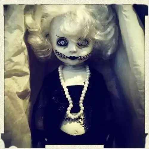 超人气恐怖玩具僵尸娃娃.吓得我好想入手一个啊!