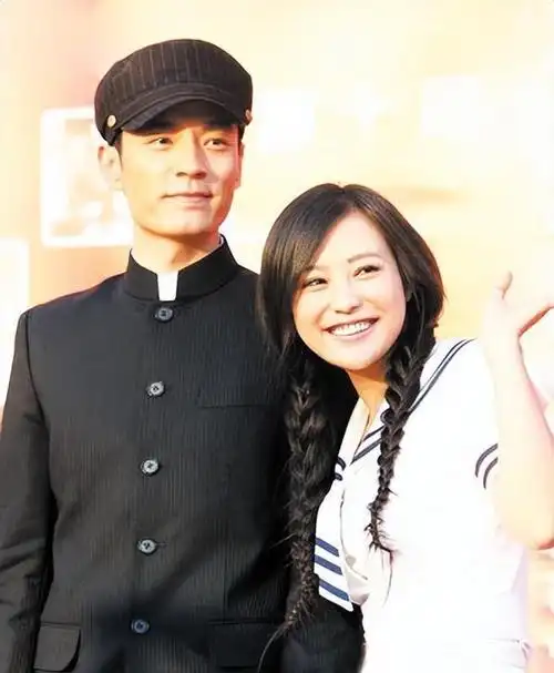 回顾李光洁:娶过郝蕾爱过王珞丹负了殷桃,没想到却娶小12岁的她