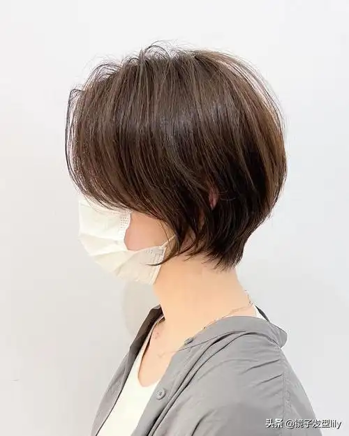 不显老的短发烫发图片,今冬爆火发型13款,烫烫染染就是不一样,好看还