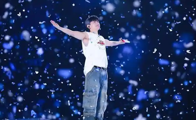 而这一天竟还是女儿小咘芽的生日|谢娜|周深|唱片|演唱会|邓紫棋|音乐