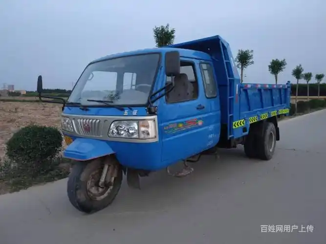 二手五征五轮小货车 3.4米大箱 490发动机