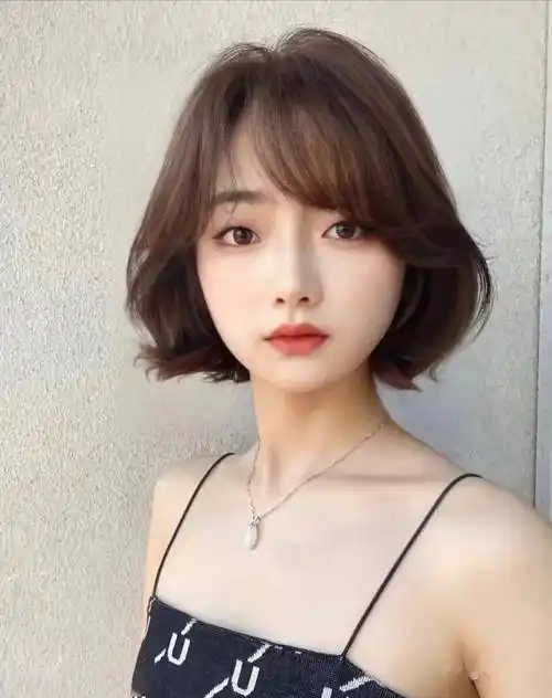 美到让人上瘾短发c卷烫,35岁都好看._自然_脸型_刘海