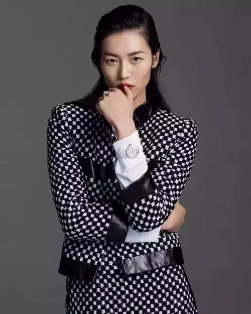 有风格 有态度 |《时尚cosmo》封面大片 刘雯