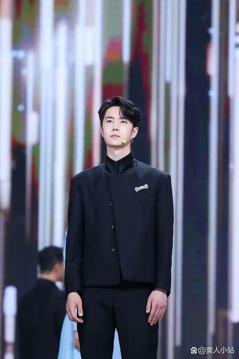 高冷帅气的王一博