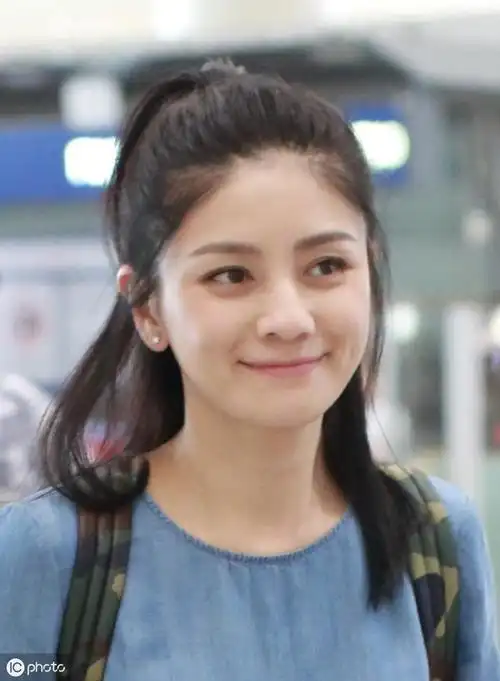 胡可,前几年的美照