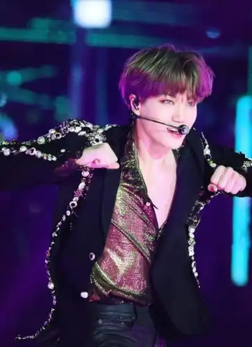 金钟仁舞蹈吸引力,winner成员姜升润强烈认证,爱豆迷弟越来越多_舞台