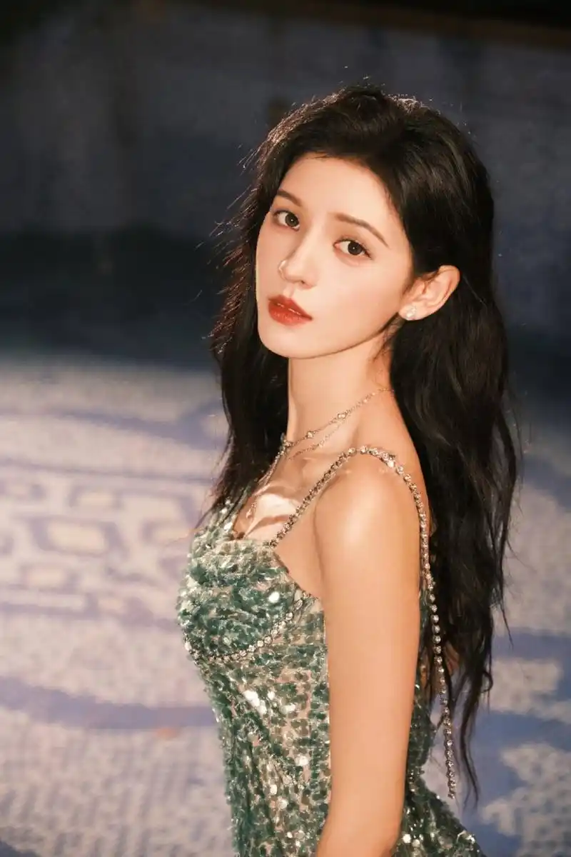 张予曦高清壁纸头像(六十二)[爱你]