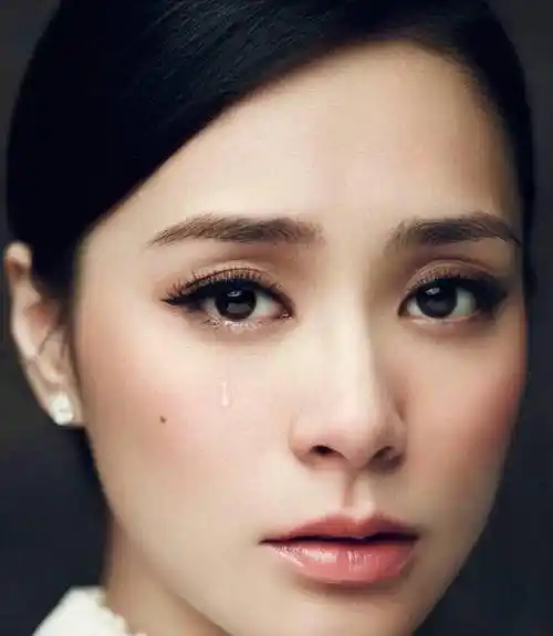 毁了陈冠希一生的电脑维修工后来怎么样了_张柏芝_保护_隐私