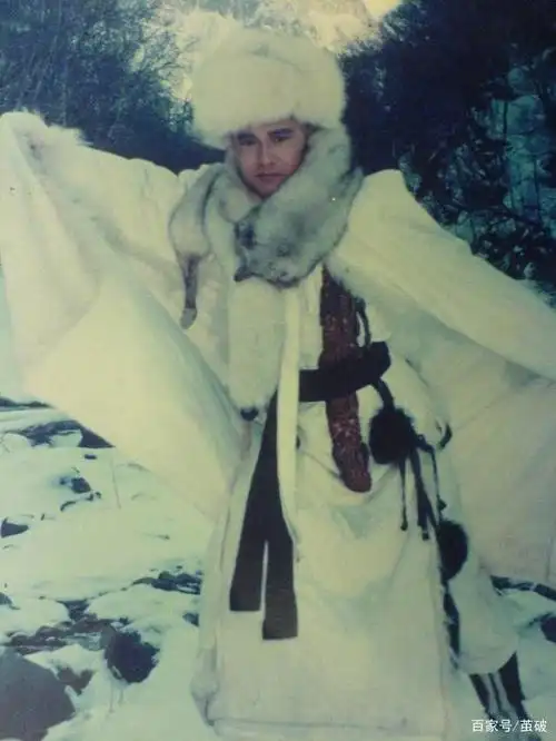 《雪山飞狐》的片尾曲《追梦人》,原来里面有这么多的故事