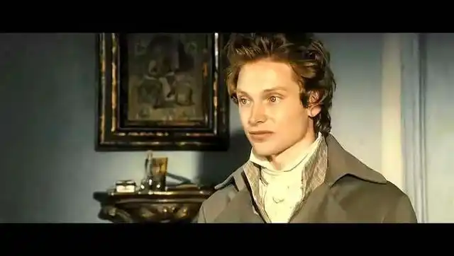 《傲慢与偏见》:爱情不能"自以为是",爱需要表达与勇气