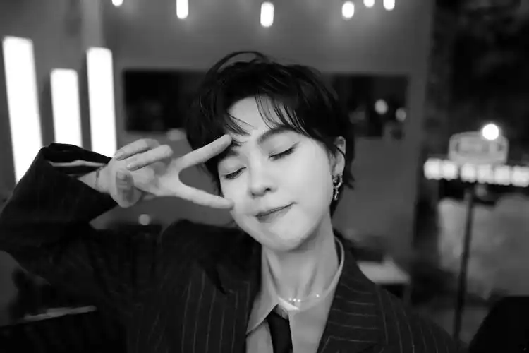 果然时光音乐会第一个火出圈的就是郁可唯