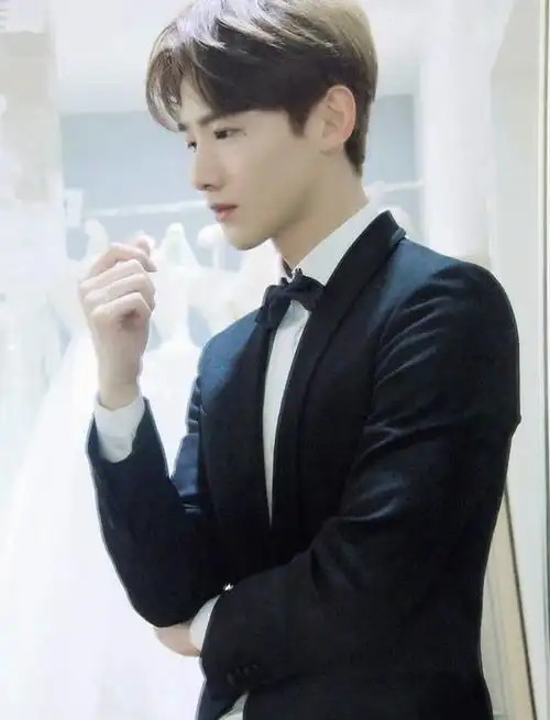 白敬亭为什么不火了,白敬亭40岁什么梗