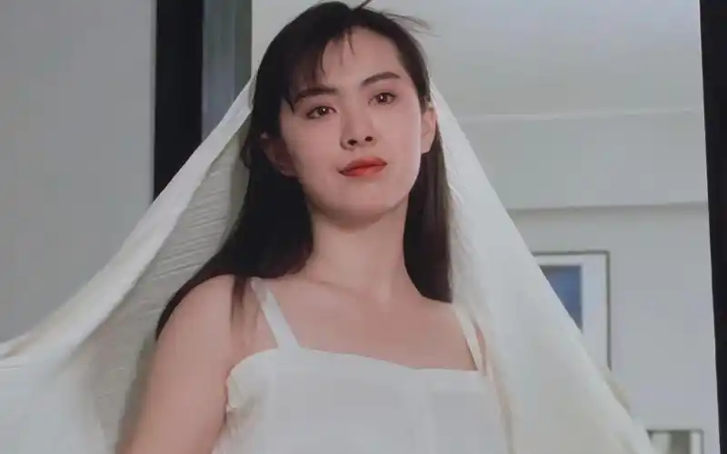 回顾她是小婉君嫁豪门生5子后丈夫爱上王祖贤婆婆给4亿离婚费