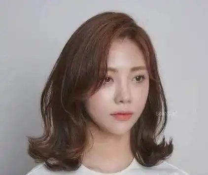 这一系列的空气感烫发,选一款非常修颜减龄._发型_头发_锁骨