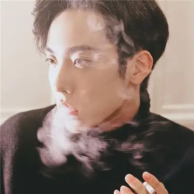 快手头像男生霸气社会抽烟 此去不知道归期请送别我,男生头像图片-回