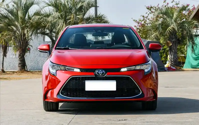 2021款丰田雷凌来袭,配置向国产看齐,全身都是亮点_太平洋号