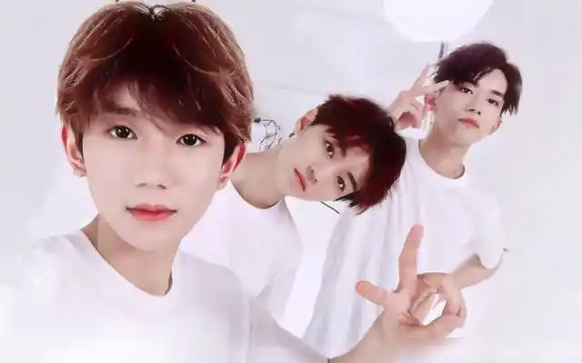 北京春晚太多世纪同台了|王俊凯|李菲儿|易烊千玺|黄晓明_网易订阅