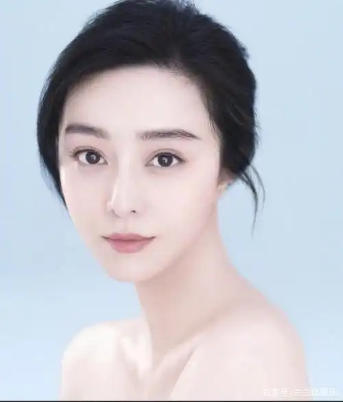 范冰冰没出道时到底有多"撩"?18年前照片曝光:不愧从小美到大