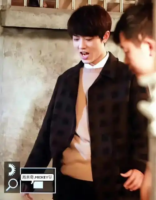 肖战的胖也许时期圆乎乎的好可爱呀